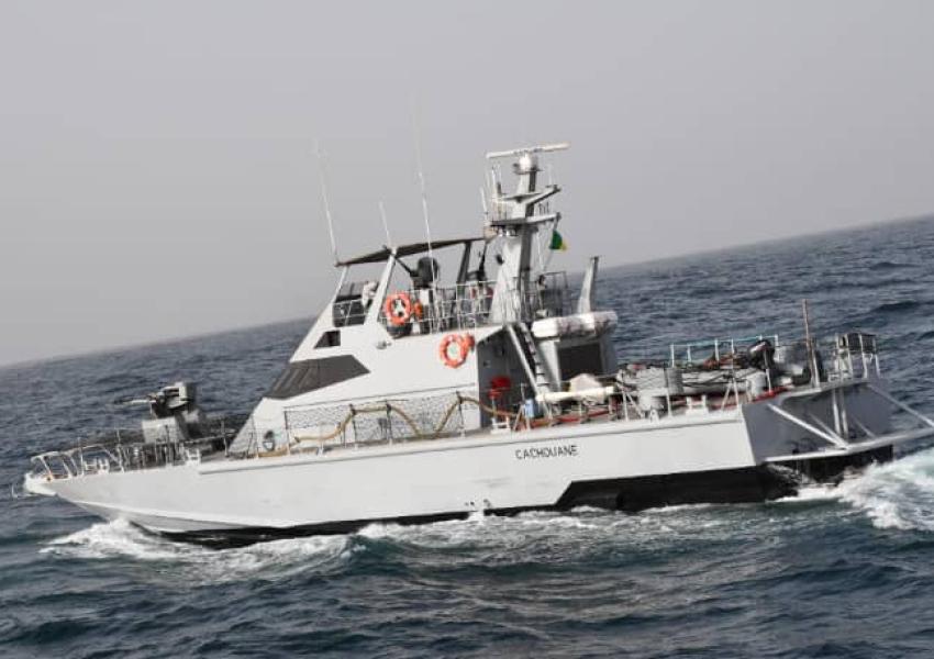 un navire transportant 2026 kg de cocaïne pure a été intercepté par les vedettes de la marine nationale un navire transportant 2026 kg de cocaïne pure a été intercepté par les vedettes de la marine nation