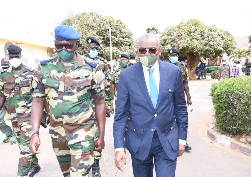 Visite du Ministre des Forces armées à l’hôpital militaire de Ouakam Visite du Ministre des Forces armées à l’hôpital militaire de Ouakam