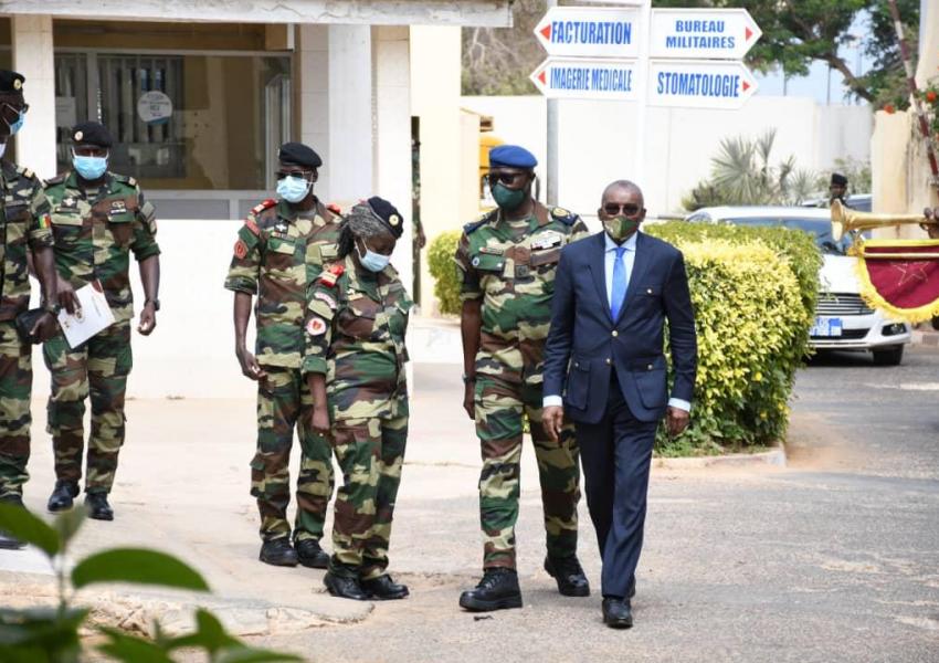 Visite du Ministre des Forces armées à l’hôpital militaire de Ouakam Visite du Ministre des Forces armées à l’hôpital militaire de Ouakam
