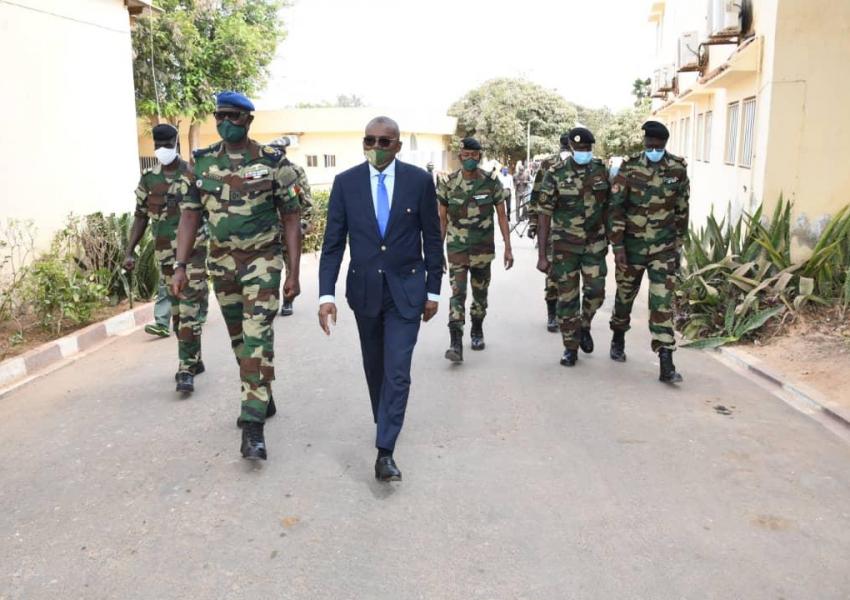Visite du Ministre des Forces armées à l’hôpital militaire de Ouakam Visite du Ministre des Forces armées à l’hôpital militaire de Ouakam