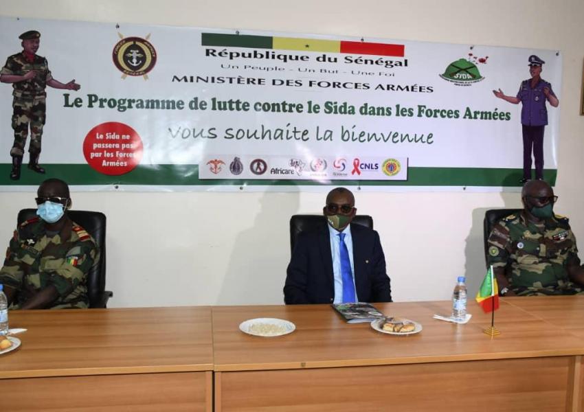 Visite du Ministre des Forces armées à l’hôpital militaire de Ouakam Visite du Ministre des Forces armées à l’hôpital militaire de Ouakam