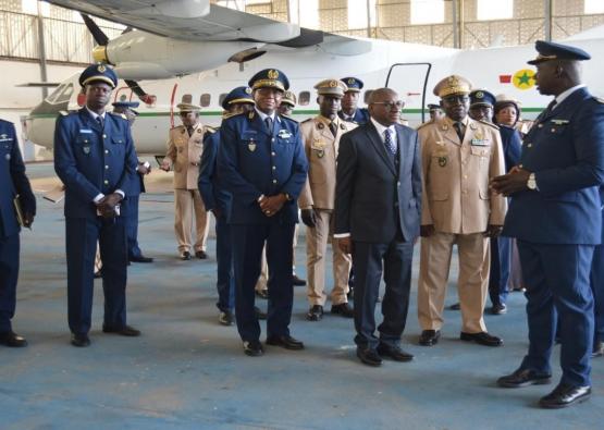 Visite du Ministre des forces armées à la base aérienne Mame Andala CISSE